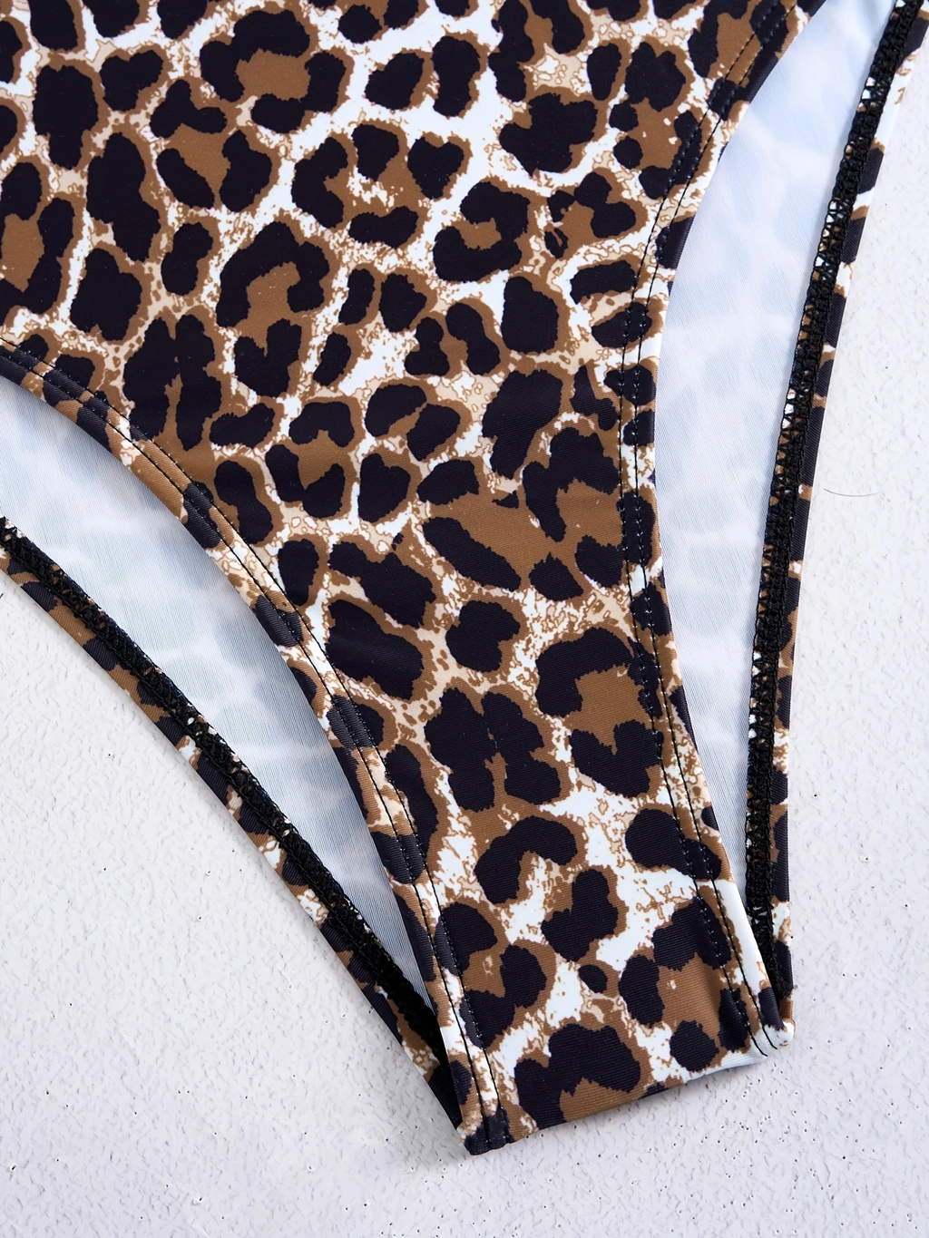 Biquíni de Estampa de Leopardo Marla