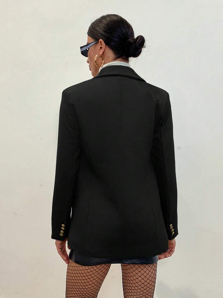 Blazer Feminino Gola de Xale Abotoamento Duplo Preto
