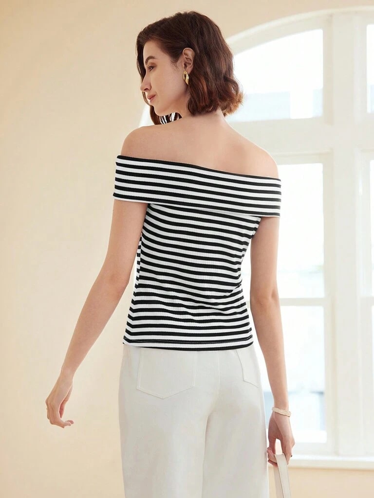 Blusa Feminina De Ombro Dobrado Listrada Asti