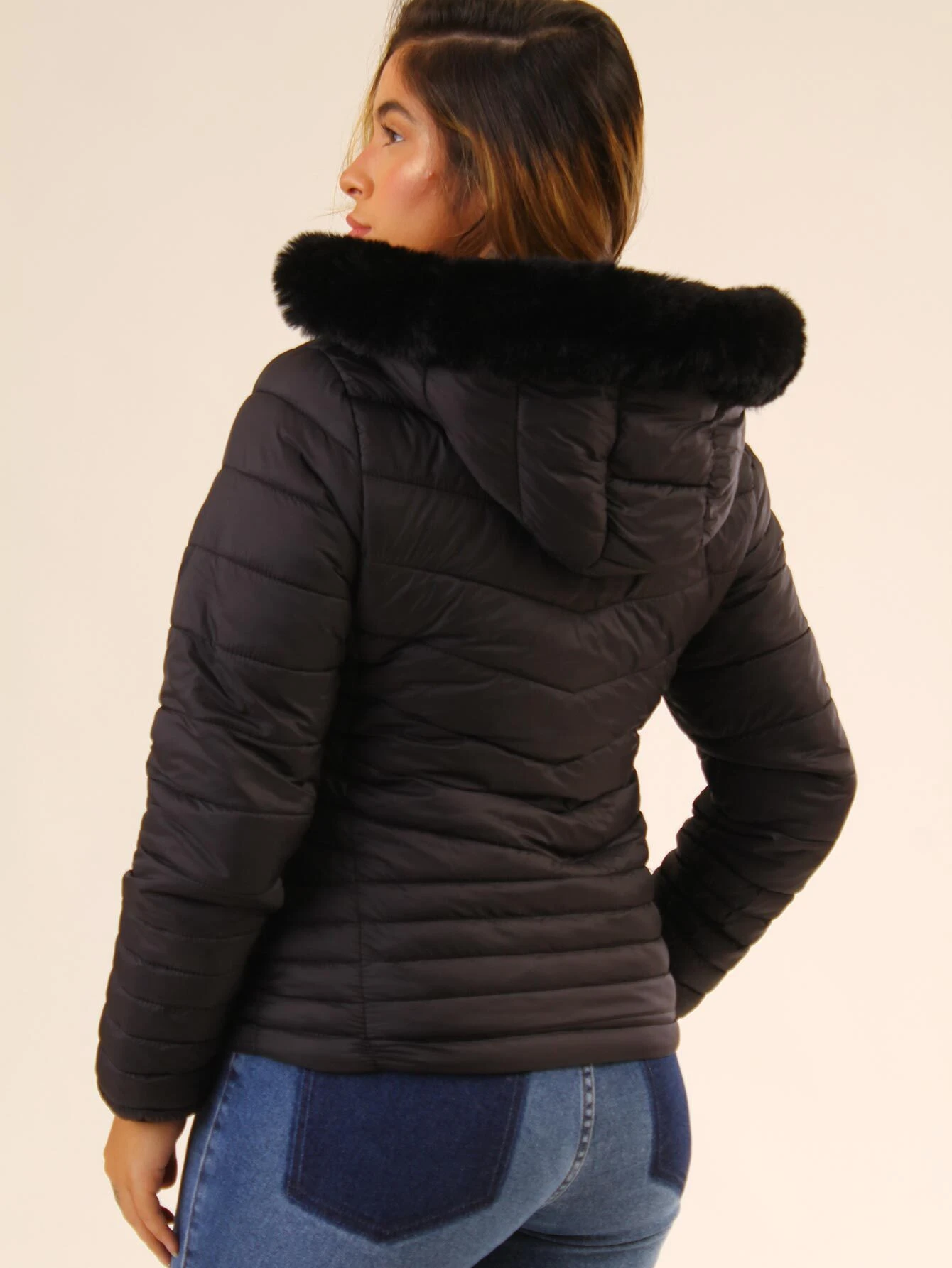 Jaqueta Feminina Puffer Com Forro Pelúcida