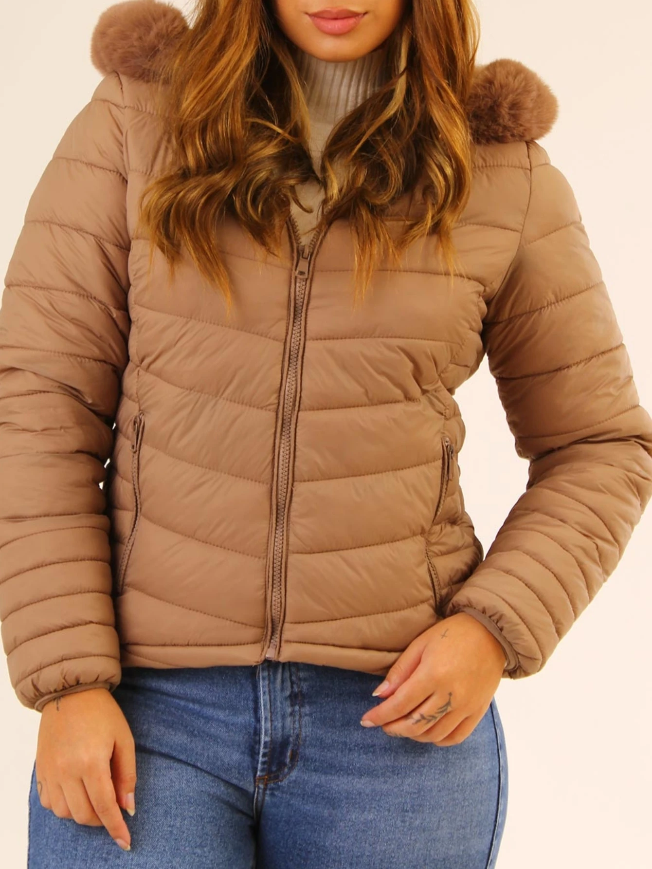 Jaqueta Feminina Puffer Com Forro Pelúcida