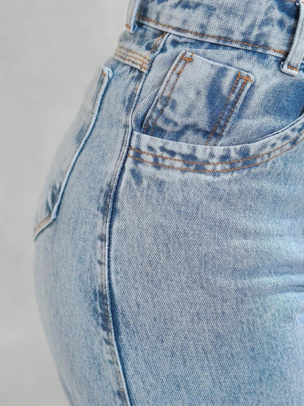 Jeans Calça Feminina Corte Reto Cintura Alta Lavagem Clara