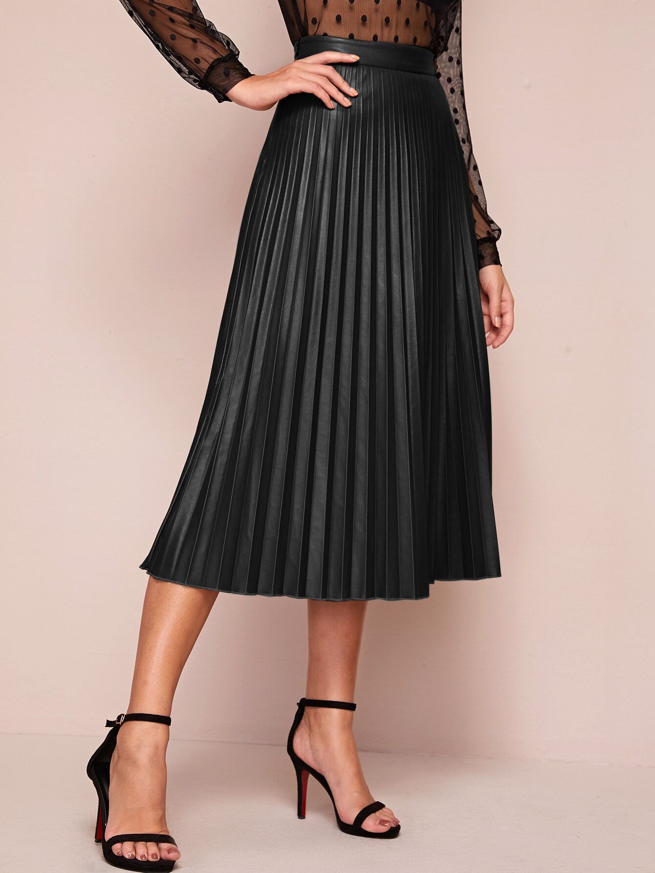 Saia Midi Plissado Couro Eco Preto