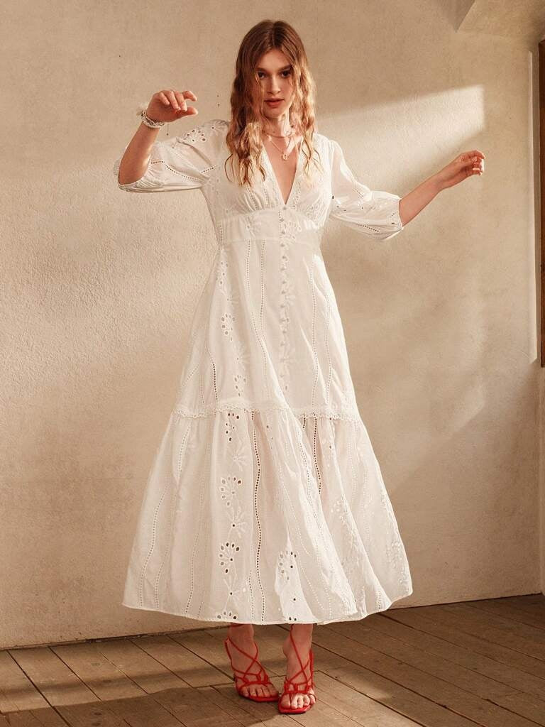 Vestido Branco Longo Com Renda Decote em V