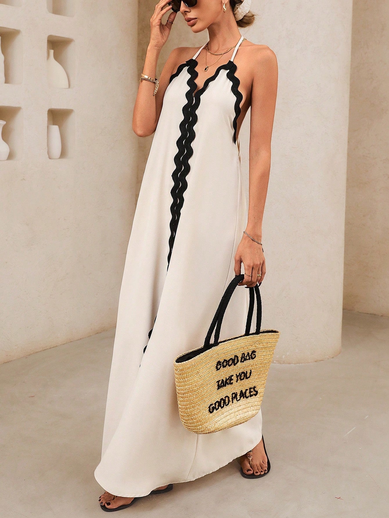 Vestido Longo com Alça e Costas Abertas Bege Eliza