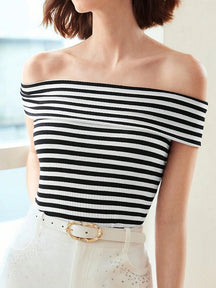 Blusa Feminina De Ombro Dobrado Listrada Asti