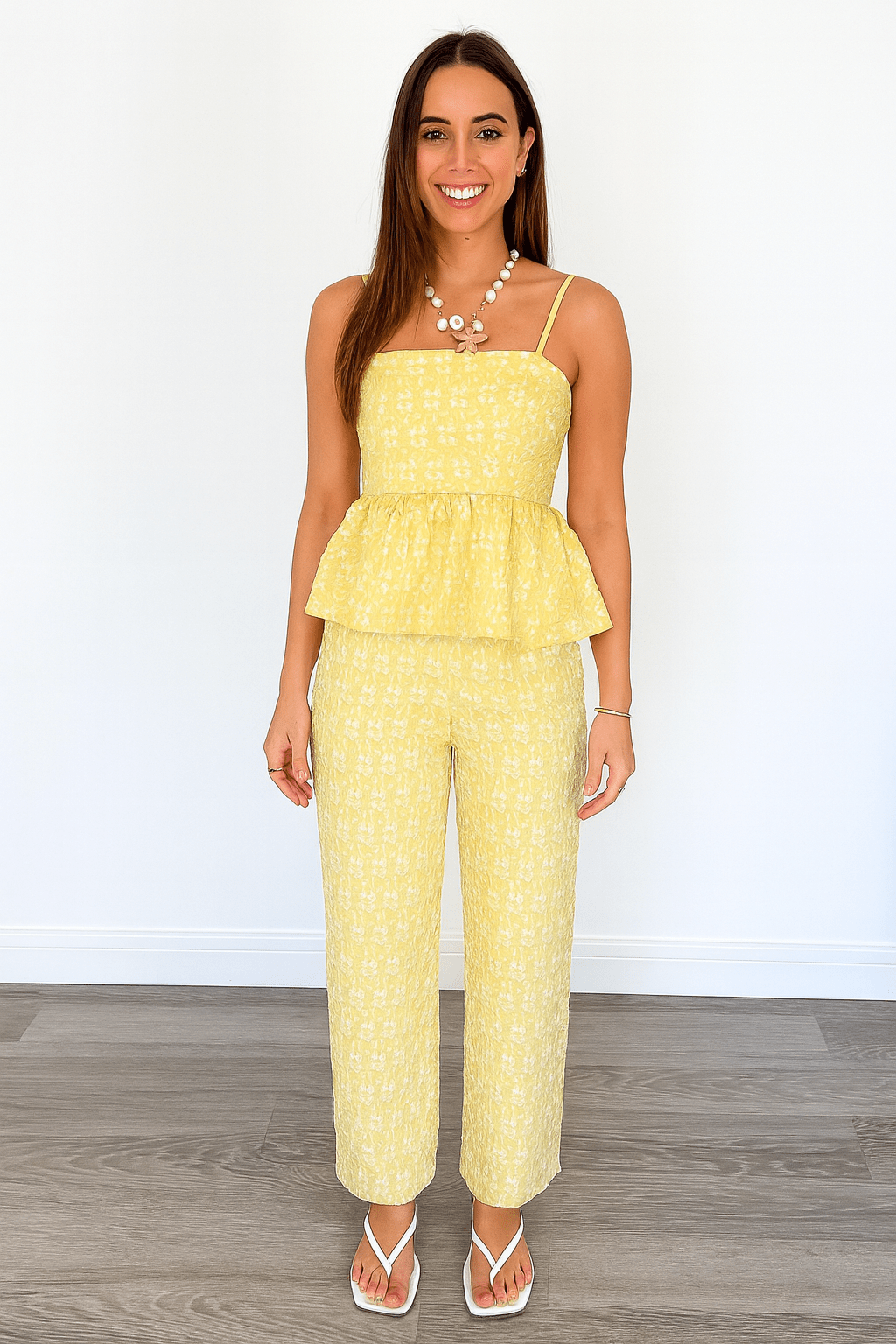 Conjunto Aurora Calça Pantalona e Blusa Amarelo Manteiga