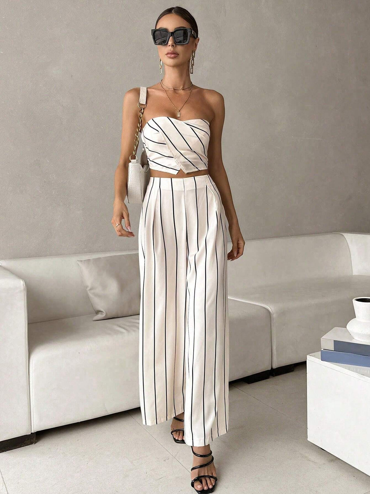 Conjunto Feminino Listrado Branco