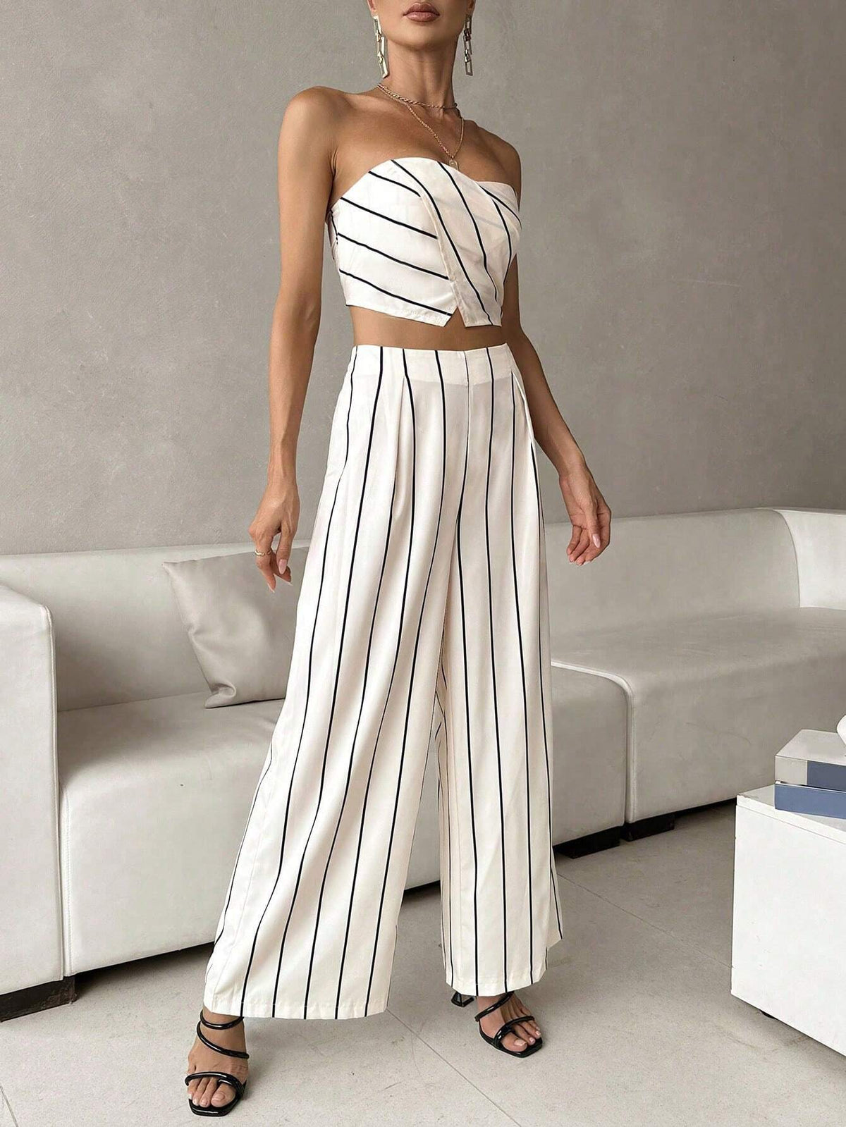 Conjunto Feminino Listrado Branco