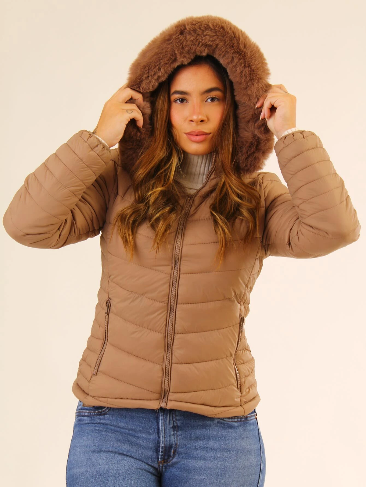 Jaqueta Feminina Puffer Com Forro Pelúcida