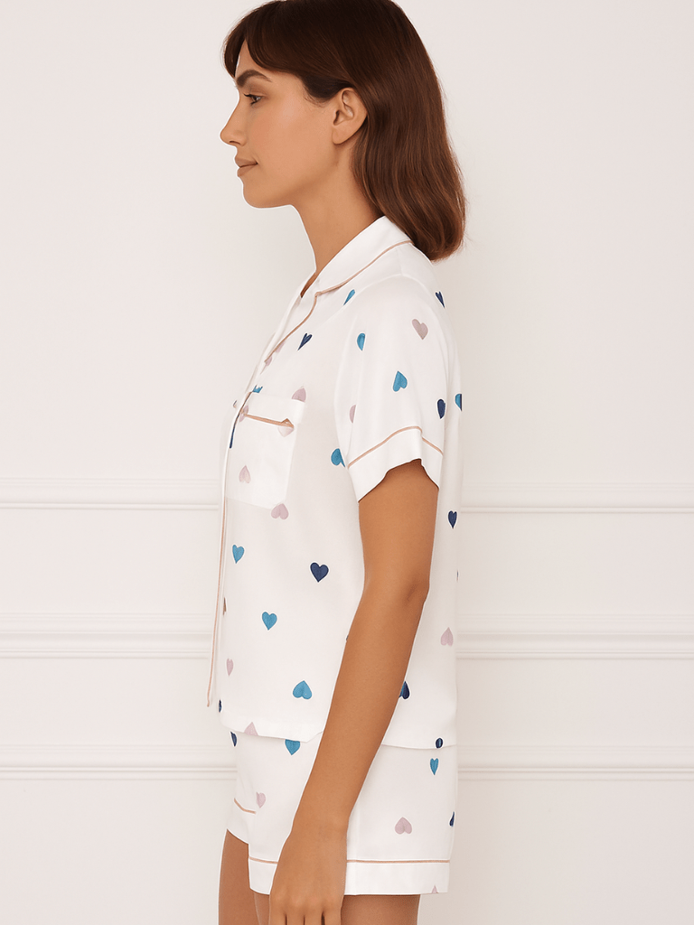 Pijama Feminino Conjunto Manga Curta Cetim Estampa de Coração Branco