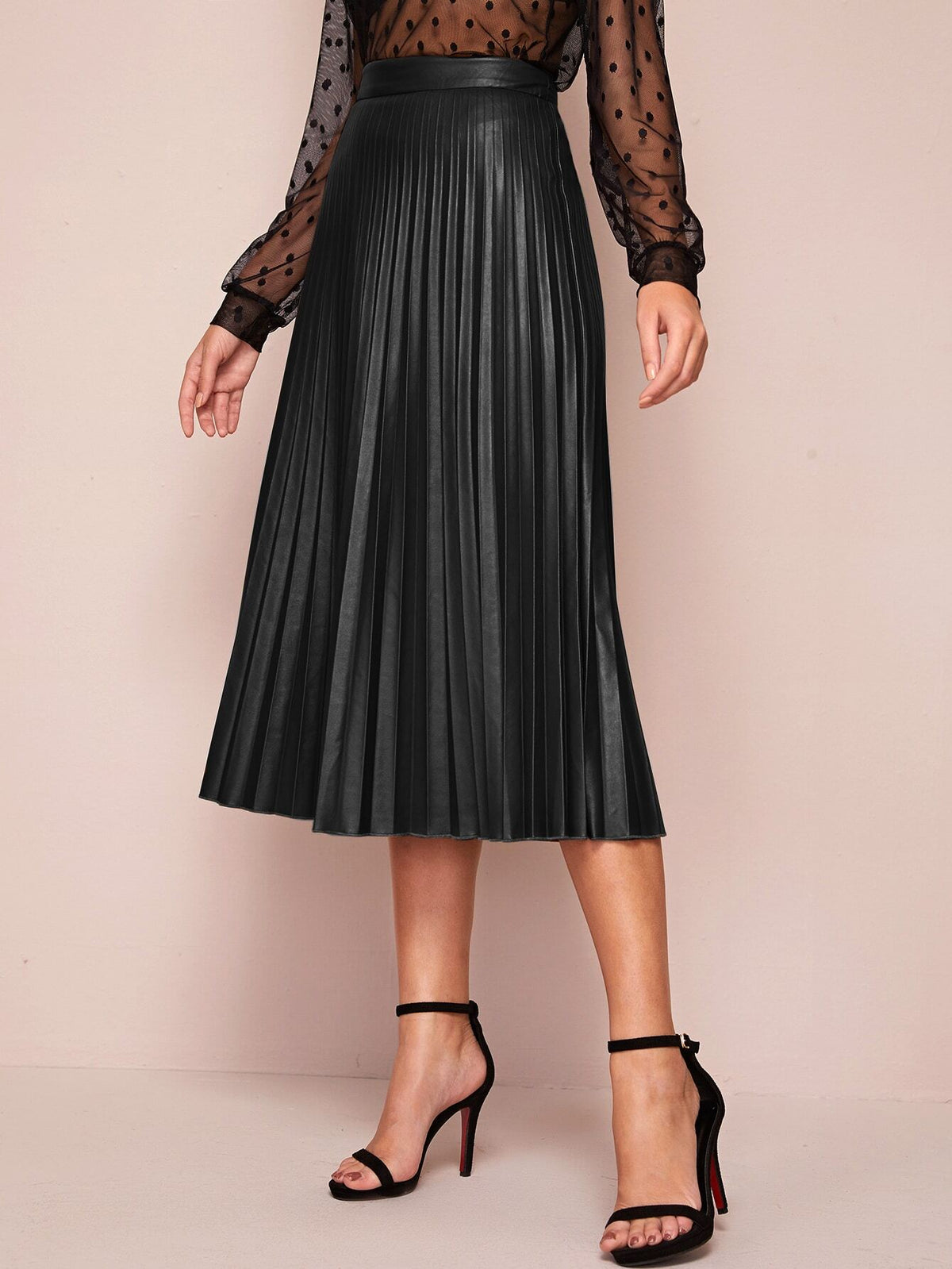 Saia Midi Plissado Couro Eco Preto