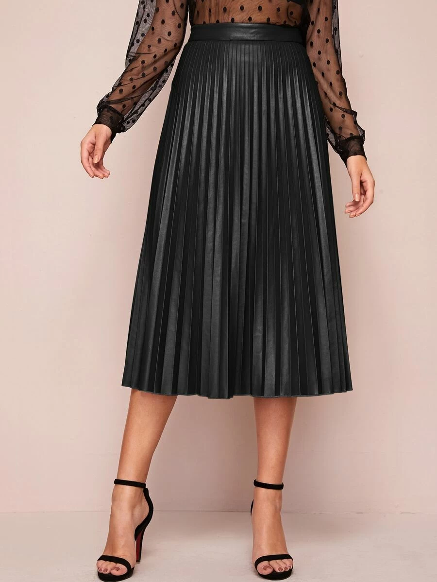 Saia Midi Plissado Couro Eco Preto