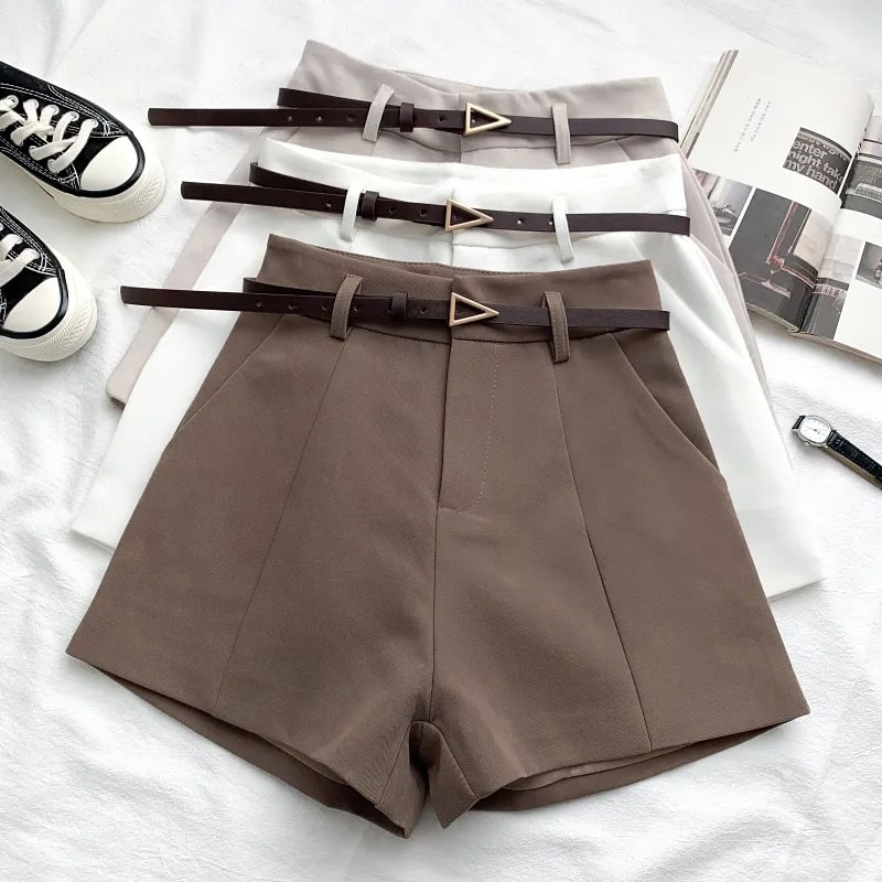 Short Feminino Alfaiataria Café Com Cinto