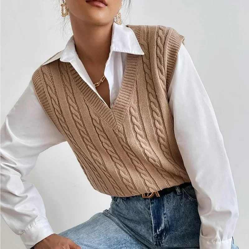 Suéter Feminino Modelo Colete Cola V Bege