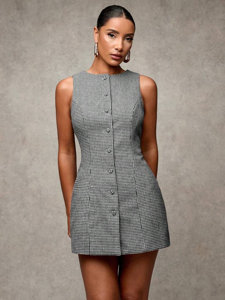 Vestido Curto Casual Decote Careca Preto Cíntia