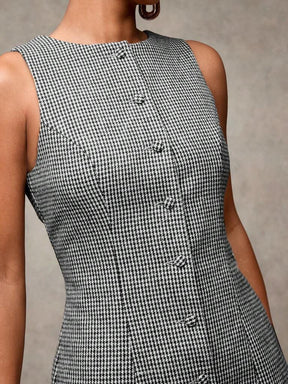 Vestido Curto Casual Decote Careca Preto Cíntia
